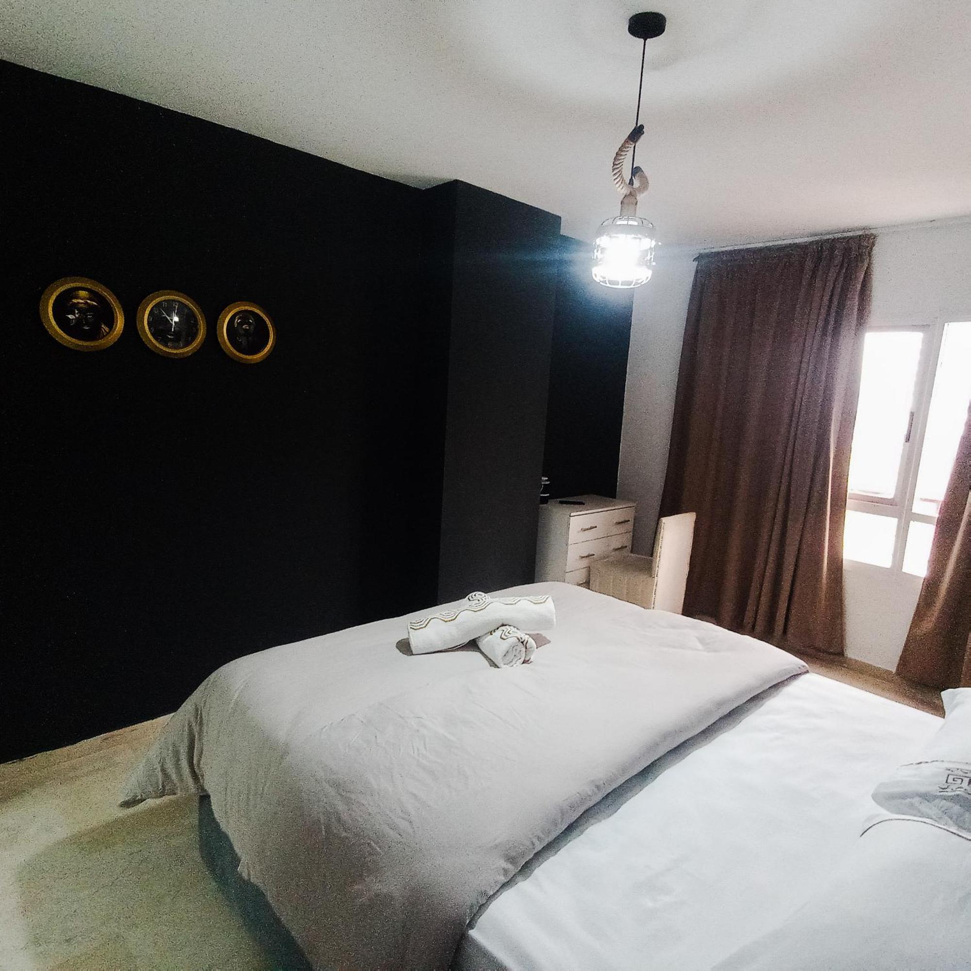 Nouveau Appartement Au Plein Centre Ville En Face Hilton & La Gare De Train Tgv M2 Tânger Exterior foto